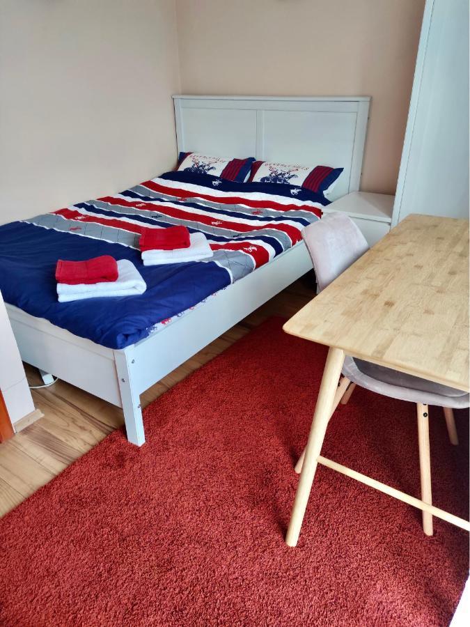 Horace Guesthouse Pool & Hot Tub & Bikes & River Dejani Екстериор снимка