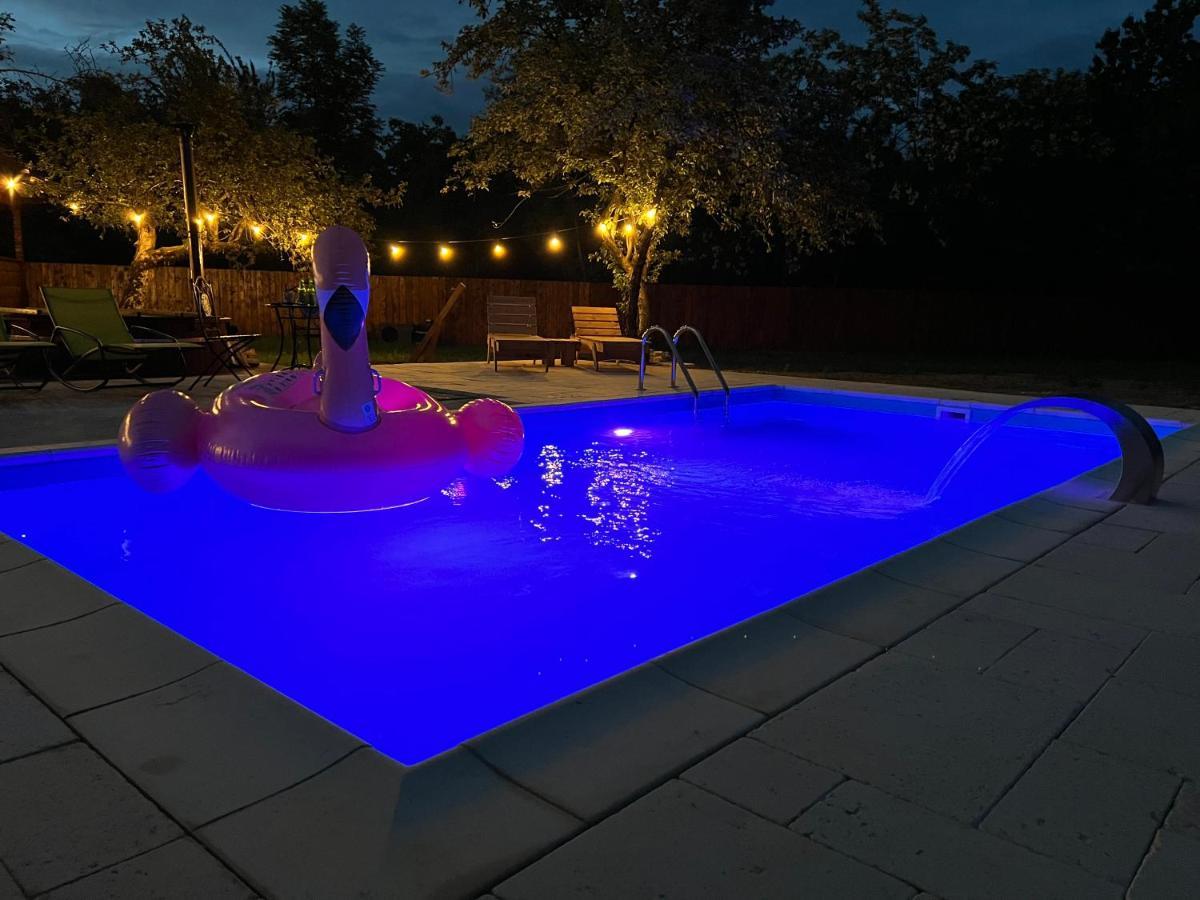 Horace Guesthouse Pool & Hot Tub & Bikes & River Dejani Екстериор снимка